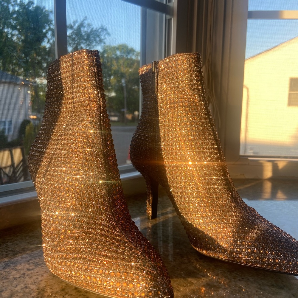 Michael Kors heel booties - Picture 3 of 6